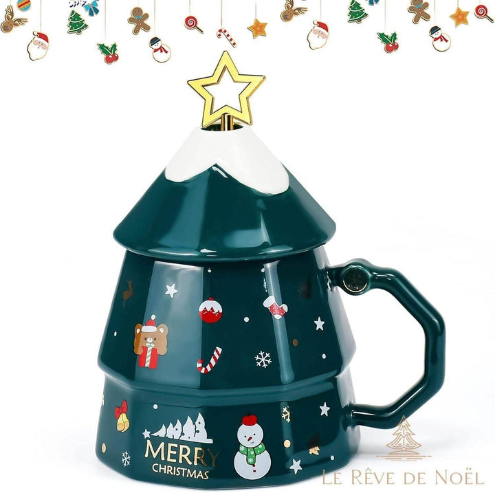 Mug vert sapin à couvercle conique étoilé, décor ourson et bonhomme de neige, inscription Merry Christmas