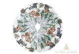 Jupe de sapin ronde gris clair, têtes de bonhommes de neige et de cerfs en aquarelle, branches de sapin