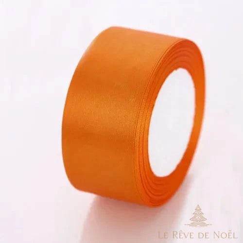 Ruban satin de Noël orange vif, bobine satinée vue de trois quarts