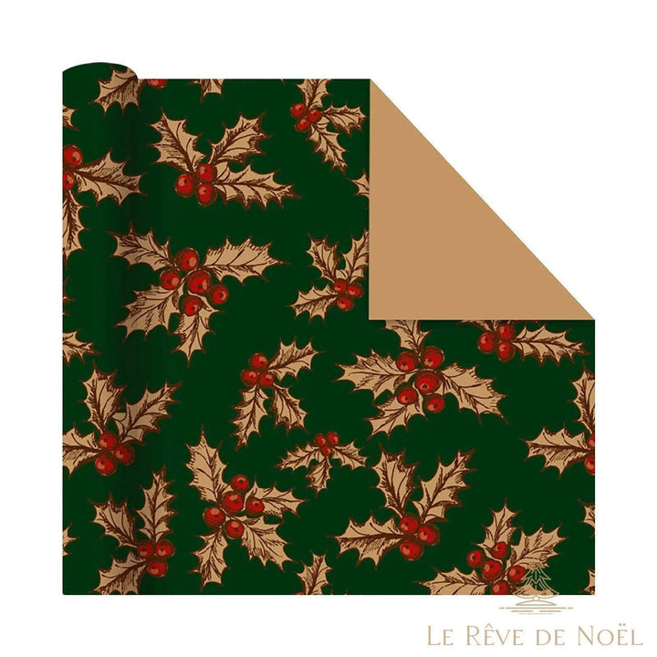 Rouleau de papier cadeau vert foncé à feuilles de houx et baies rouges illustrées, envers kraft
