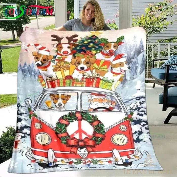 Plaid de Noël motif fourgon rouge conduit par un chien, avec des chiens et cadeaux sur le toit