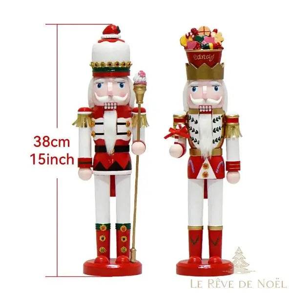Schéma comparatif de deux casse-noisette géants avec cote de hauteur : 38 cm