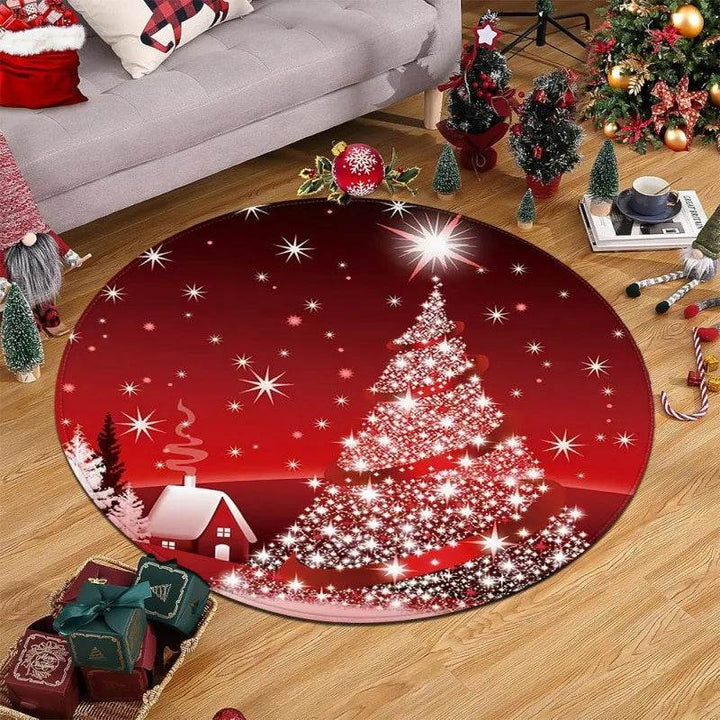 Tapis rond à sapin blanc scintillant sur fond rouge étoilé, posé sur parquet près d'un canapé