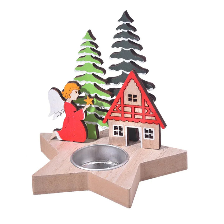 Bougeoir étoile en bois sur fond blanc, ange agenouillé offrant une étoile, sapins et maison