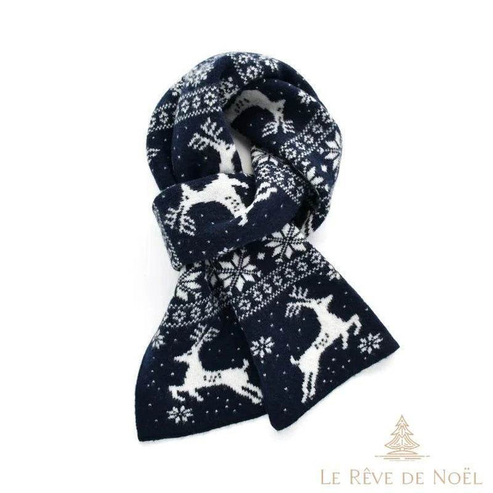 Écharpe en laine bleu marine à motif de rennes blancs et flocons, nouée en boucle