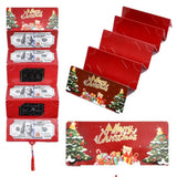 Pochette de Noël rouge « Merry Christmas », sapins et ours en peluche, dépliée avec ses billets