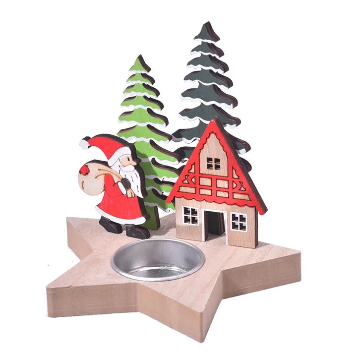 Bougeoir étoile en bois sur fond blanc, figurine du Père Noël avec sa hotte, sapins et maison