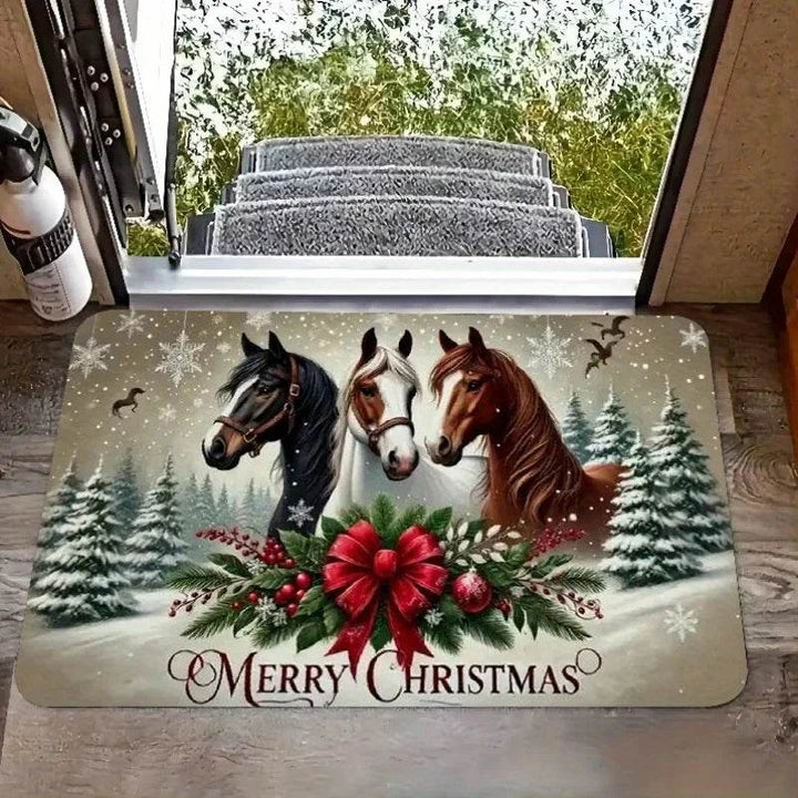 Tapis de Noël à trois chevaux posé devant une porte ouverte sur un jardin enneigé